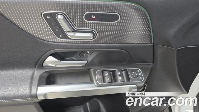 Mercedes-Benz GLB-Class (X247) GLB220 2020 — фото 18