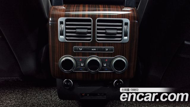 Land Rover Range Rover (IV) 4.4 SDV8 AB DIESEL 2015 — фото 22