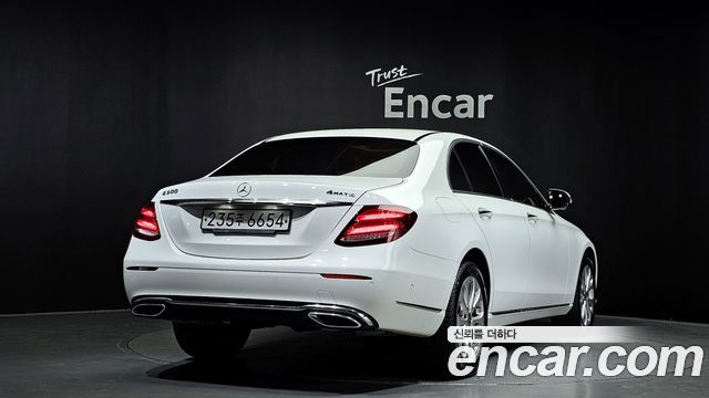 Mercedes-Benz E-Class (W213) E300 4MATIC Exclusive 2020 — фото 2