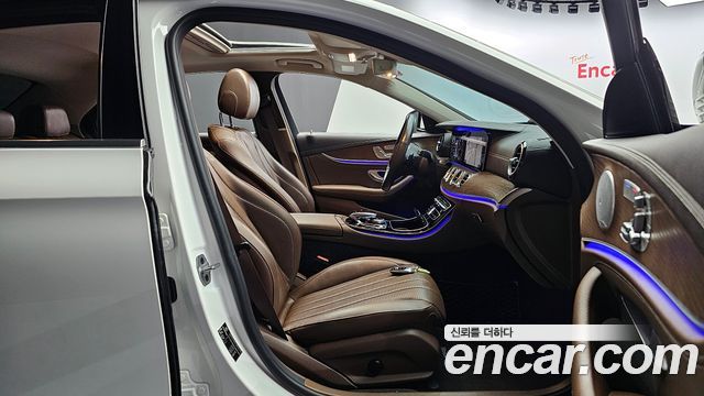 Mercedes-Benz E-Class (W213) E300 4MATIC Exclusive 2020 — фото 10