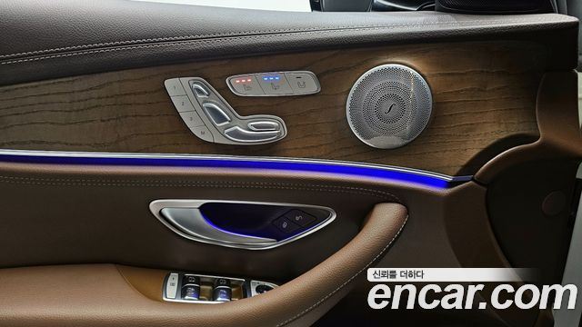 Mercedes-Benz E-Class (W213) E300 4MATIC Exclusive 2020 — фото 18