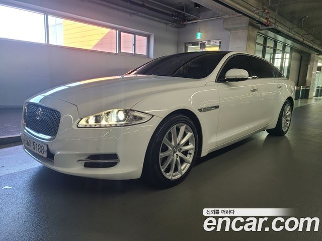 Jaguar XJ 3.0D Premium Luxury LWB X351