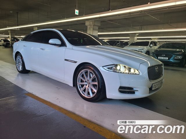 Jaguar XJ 3.0D Premium Luxury LWB X351 2013 — фото 3