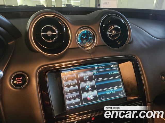 Jaguar XJ 3.0D Premium Luxury LWB X351 2013 — фото 16