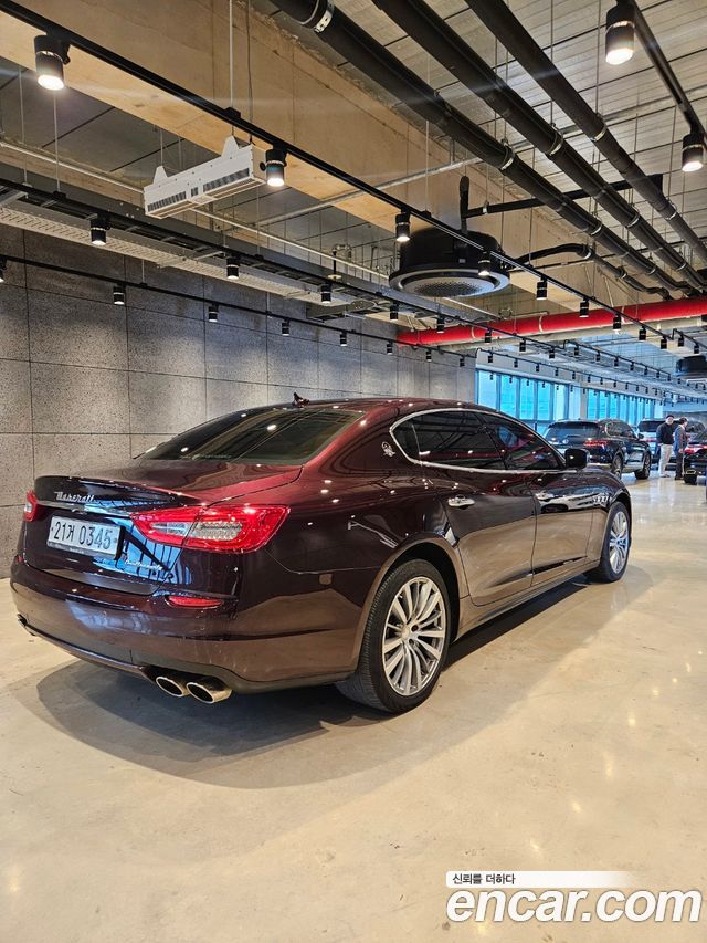 Maserati Quattroporte 3.0 Diesel 2016 — фото 6
