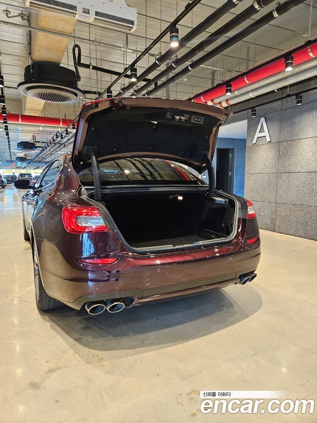 Maserati Quattroporte 3.0 Diesel 2016 — фото 7