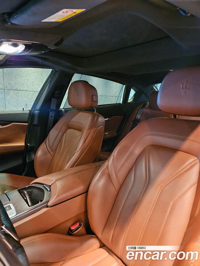 Maserati Quattroporte 3.0 Diesel 2016 — фото 18