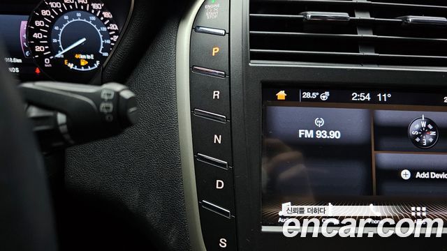 Lincoln MKC 2.0 AWD 2017 — фото 9