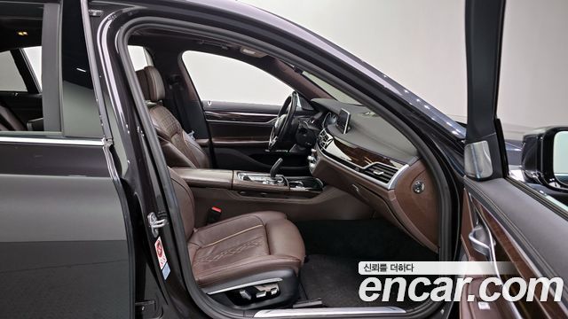 BMW 7 Series (G11) 750Li xDrive Premium 2016 — фото 10