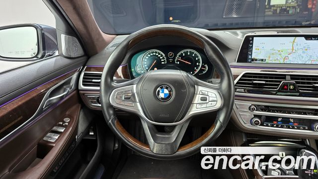 BMW 7 Series (G11) 750Li xDrive Premium 2016 — фото 12