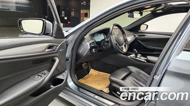 BMW 5 Series (G30) 530i M Sport Package 2017 — фото 11