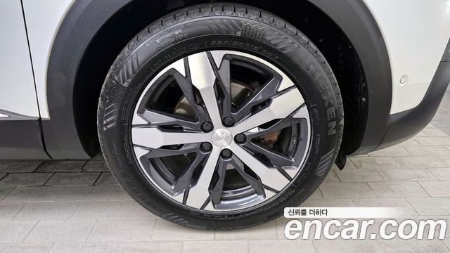 Peugeot 5008 (II) 1.5 BlueHDi Allure 2019 — фото 5