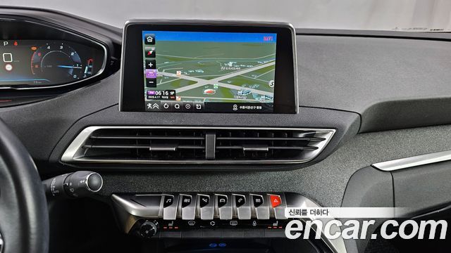 Peugeot 5008 (II) 1.5 BlueHDi Allure 2019 — фото 14