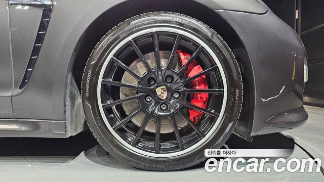 Porsche Panamera 4.8 GTS 970 2013 — фото 5