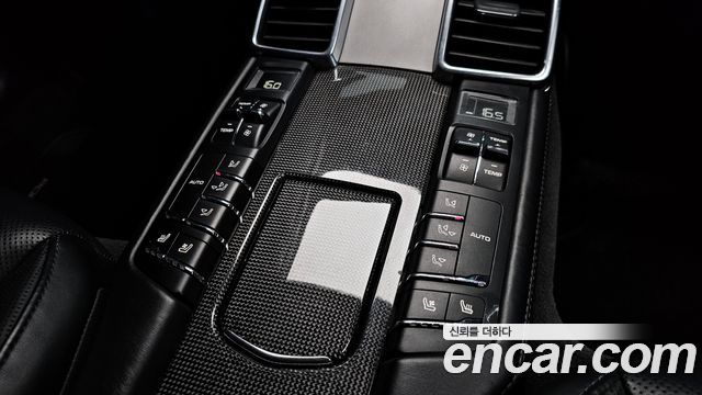 Porsche Panamera 4.8 GTS 970 2013 — фото 18