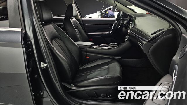 Hyundai Sonata (DN8) 2.0 LPG(Disabled Person) Premium 2022 — фото 10