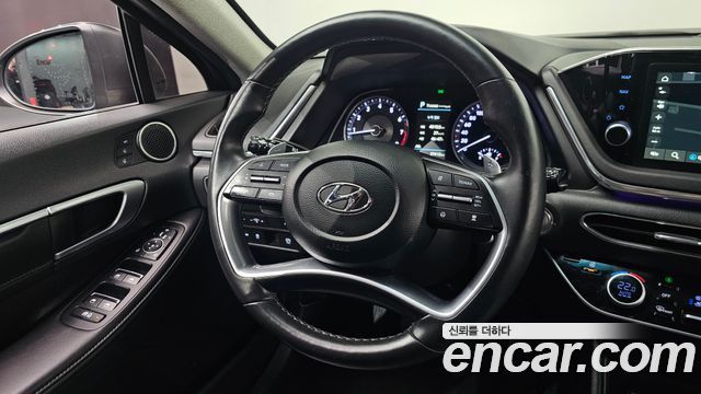 Hyundai Sonata (DN8) 2.0 LPG(Disabled Person) Premium 2022 — фото 13