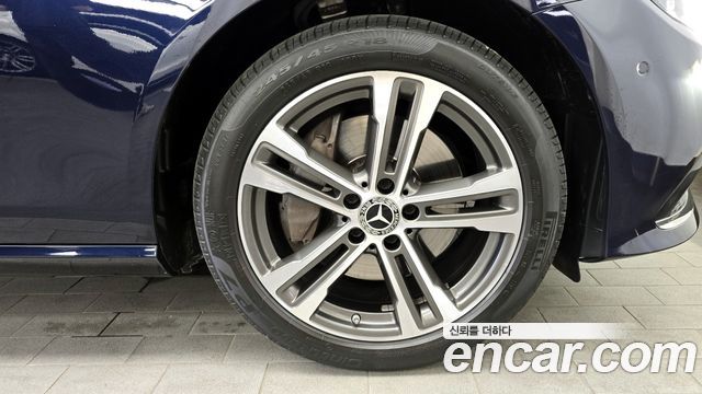 Mercedes-Benz E-Class (W213) E350 4MATIC Avantgarde 2021 — фото 5