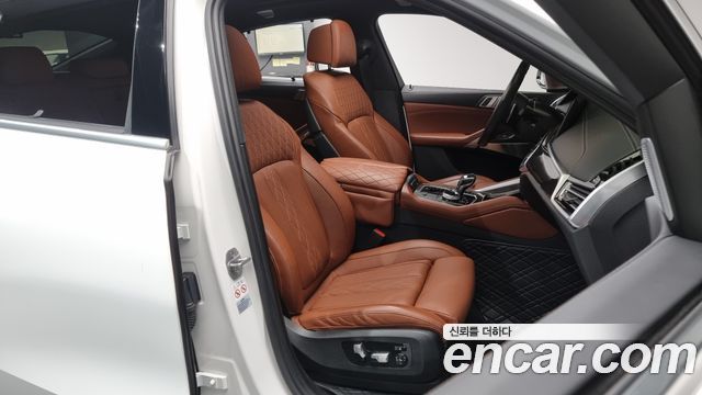 BMW X6 (G06) M50i 2023 — фото 10