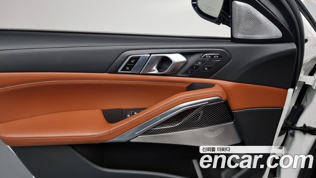 BMW X6 (G06) M50i 2023 — фото 17