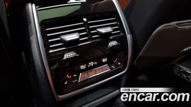 BMW X6 (G06) M50i 2023 — фото 19