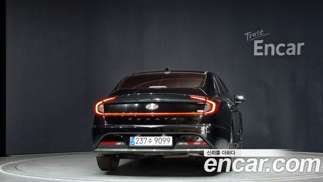 Hyundai Sonata Hybrid (DN8) Premium Family 2021 — фото 4