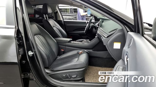 Hyundai Sonata Hybrid (DN8) Premium Family 2021 — фото 15