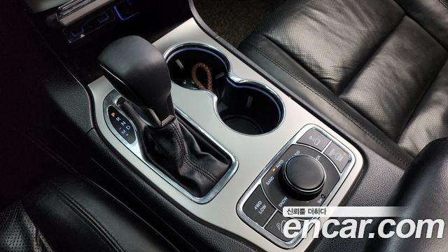 Jeep Grand Cherokee 3.0 Diesel Overland WK2 2018 — фото 9
