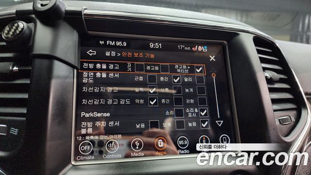 Jeep Grand Cherokee 3.0 Diesel Overland WK2 2018 — фото 16