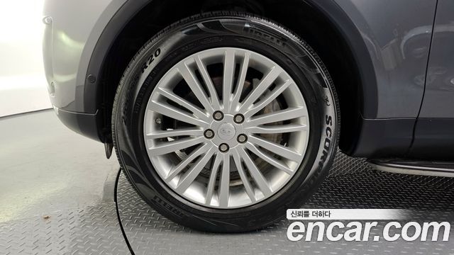 Land Rover Discovery 5 3.0 SD6 HSE Luxury 2019 — фото 5