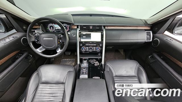 Land Rover Discovery 5 3.0 SD6 HSE Luxury 2019 — фото 7