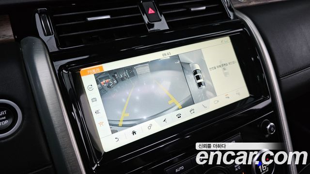 Land Rover Discovery 5 3.0 SD6 HSE Luxury 2019 — фото 14