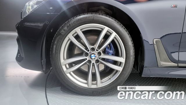 BMW 7 Series (G11) 740d xDrive M Sport 2016 — фото 5