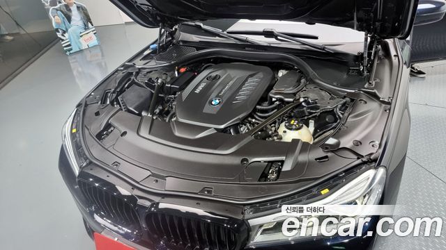 BMW 7 Series (G11) 740d xDrive M Sport 2016 — фото 6