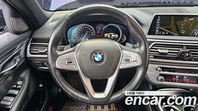BMW 7 Series (G11) 740d xDrive M Sport 2016 — фото 13