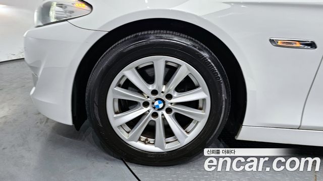 BMW 5 Series (F10) 520d 2011 — фото 5