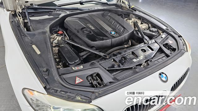 BMW 5 Series (F10) 520d 2011 — фото 6