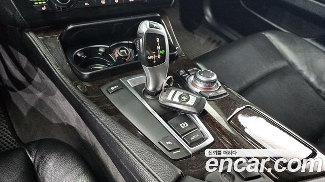 BMW 5 Series (F10) 520d 2011 — фото 9