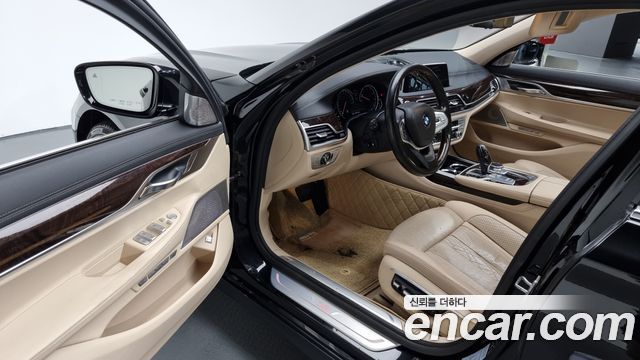 BMW 7 Series (G11) 750Li xDrive Luxury 2016 — фото 11