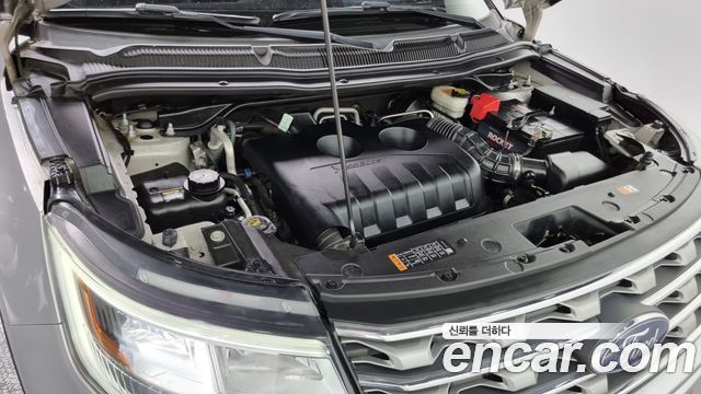 Ford Explorer 2.3 Limited 4WD 5th 2016 — фото 6