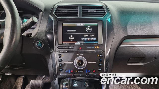Ford Explorer 2.3 Limited 4WD 5th 2016 — фото 15