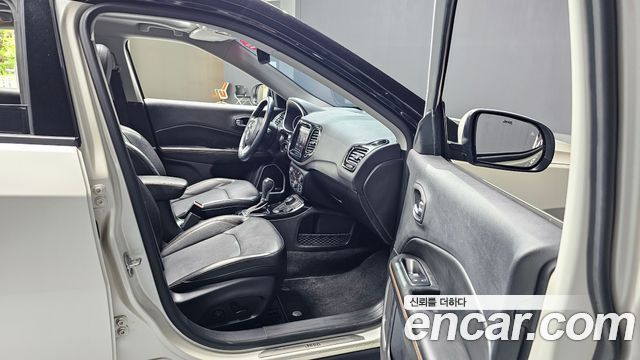 Jeep Compass (II) 2.4 Limitied AWD 2019 — фото 10