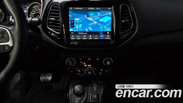 Jeep Compass (II) 2.4 Limitied AWD 2019 — фото 14
