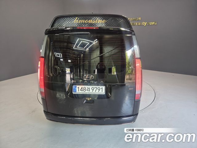 Hyundai Staria 4WD Lounge 7-Seater Limousine 2023 — фото 2