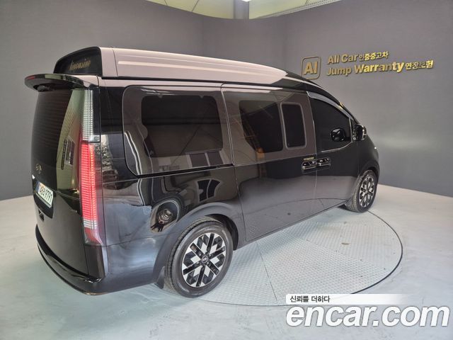 Hyundai Staria 4WD Lounge 7-Seater Limousine 2023 — фото 4