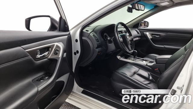 Nissan Altima 2.5 L33 2016 — фото 10