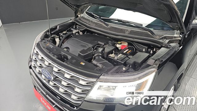 Ford Explorer 3.5 Limited 4WD 5th 2016 — фото 6