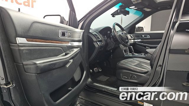 Ford Explorer 3.5 Limited 4WD 5th 2016 — фото 10