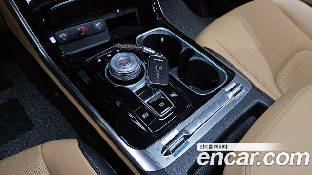 Kia Carnival (IV) Gasoline 7-Seater Signature 2023 — фото 9