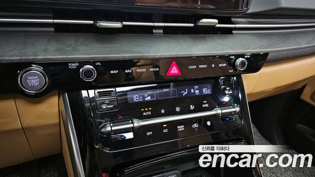 Kia Carnival (IV) Gasoline 7-Seater Signature 2023 — фото 15